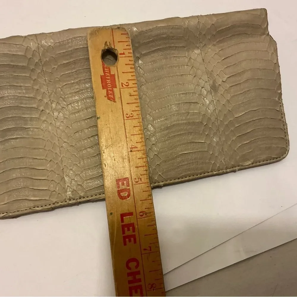 Elizabeth Weinstock Gray Python Skin Handbag Rare Beige Textured Clutch